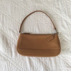 Coach || classic small handbag
